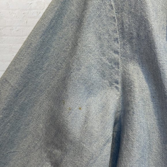 VINTAGE JOSEPHINE CHAUS -- Chambray Shirt, Front-Tie, Long Sleeve, Button Down - Picture 14 of 16